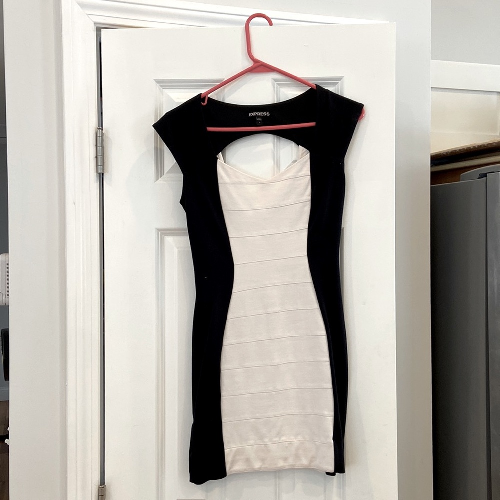 Black and white bodycon dress